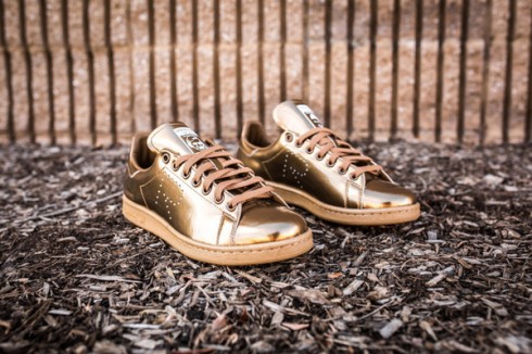5 mẫu giày sneaker nữ đẹp dành cho Xuân-Hè 2016