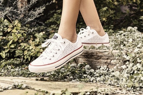 5 mẫu giày sneaker nữ đẹp dành cho Xuân-Hè 2016