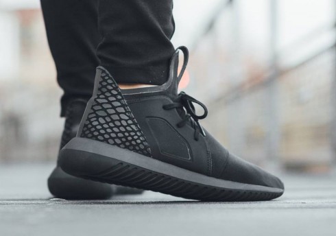 5 mẫu giày sneaker nữ đẹp dành cho Xuân-Hè 2016