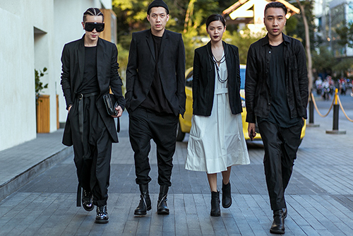Street style Tuần thời trang quốc tế Việt Nam đẹp như Paris