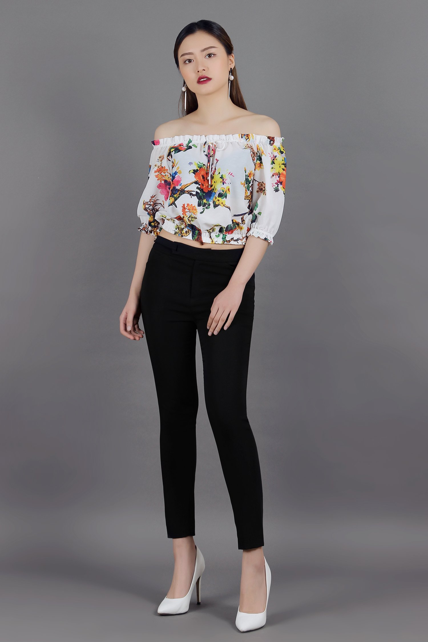 quan au nu ket hop ao tre vai