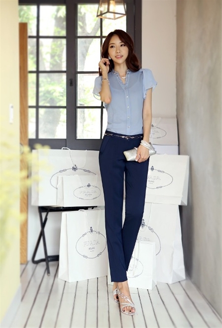 thanh lich voi quan au nu cong so