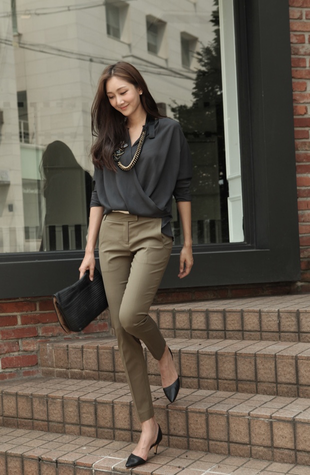 quan au nu mau xanh reu