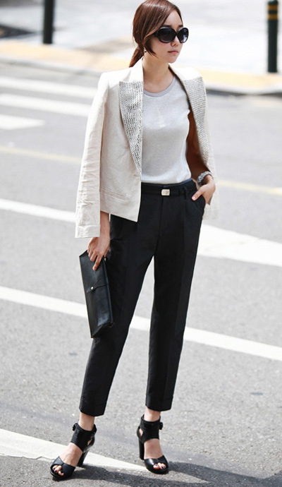 quan au nu cong so thanh lich