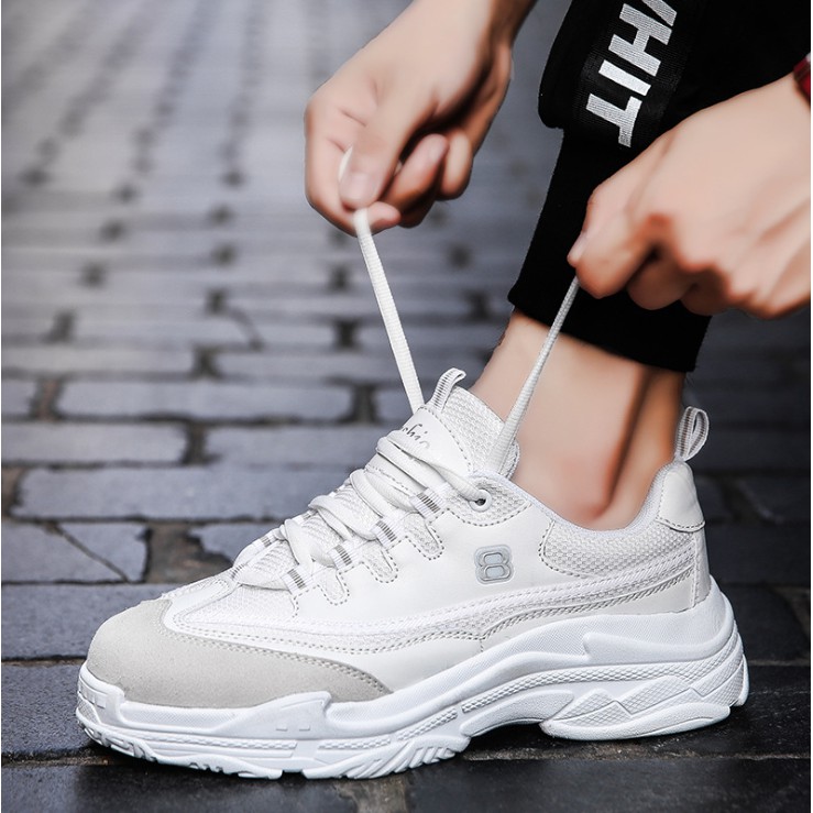 chon giay di du lich cho nam.1