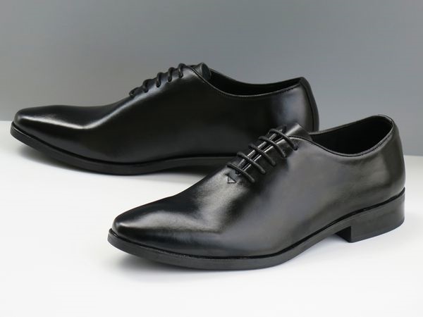 Những địa chỉ đáng tin cậy bậc nhất để mua giày dép nam tại Việt Trì – Phú Thọ