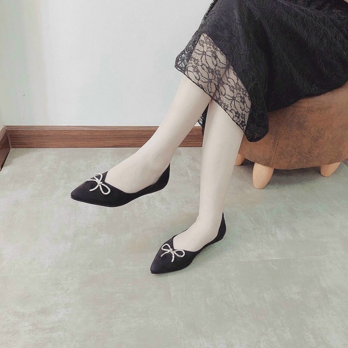 Gợi ý cho chàng các mẫu giày nên mua để tặng cho bạn gái