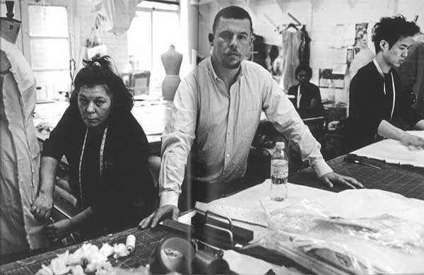 thong tin chi tiet ve thuong hieu mcqueen.3