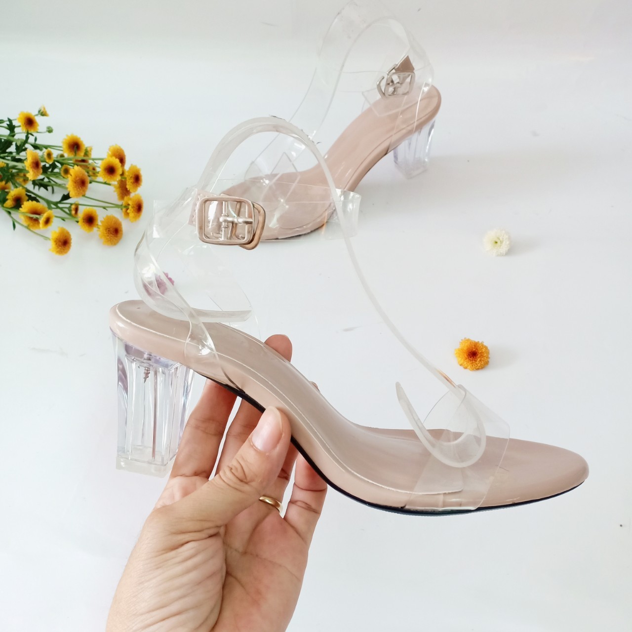 tim hieu nhung doi giay cao got dep cac nang phai so huu 2021.1