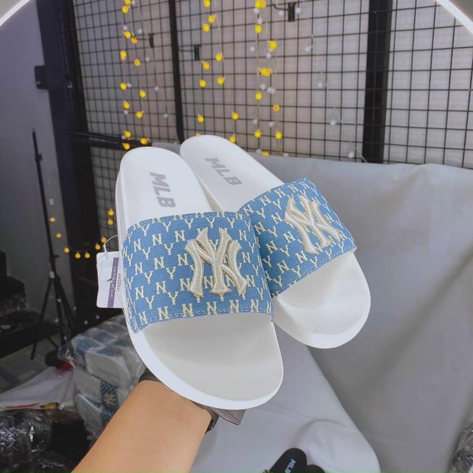 nhung mau giay dep hot trend 2021.11