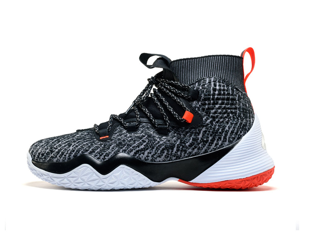 top nhung doi giay bong ro tre trung nang dong cho dan the thao.10