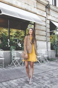 Dam vang phoi voi phu kien gi de tu tin xuong pho 4