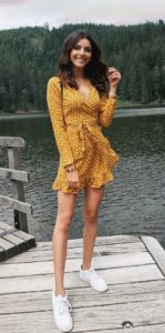 Dam vang phoi voi phu kien gi de tu tin xuong pho 8