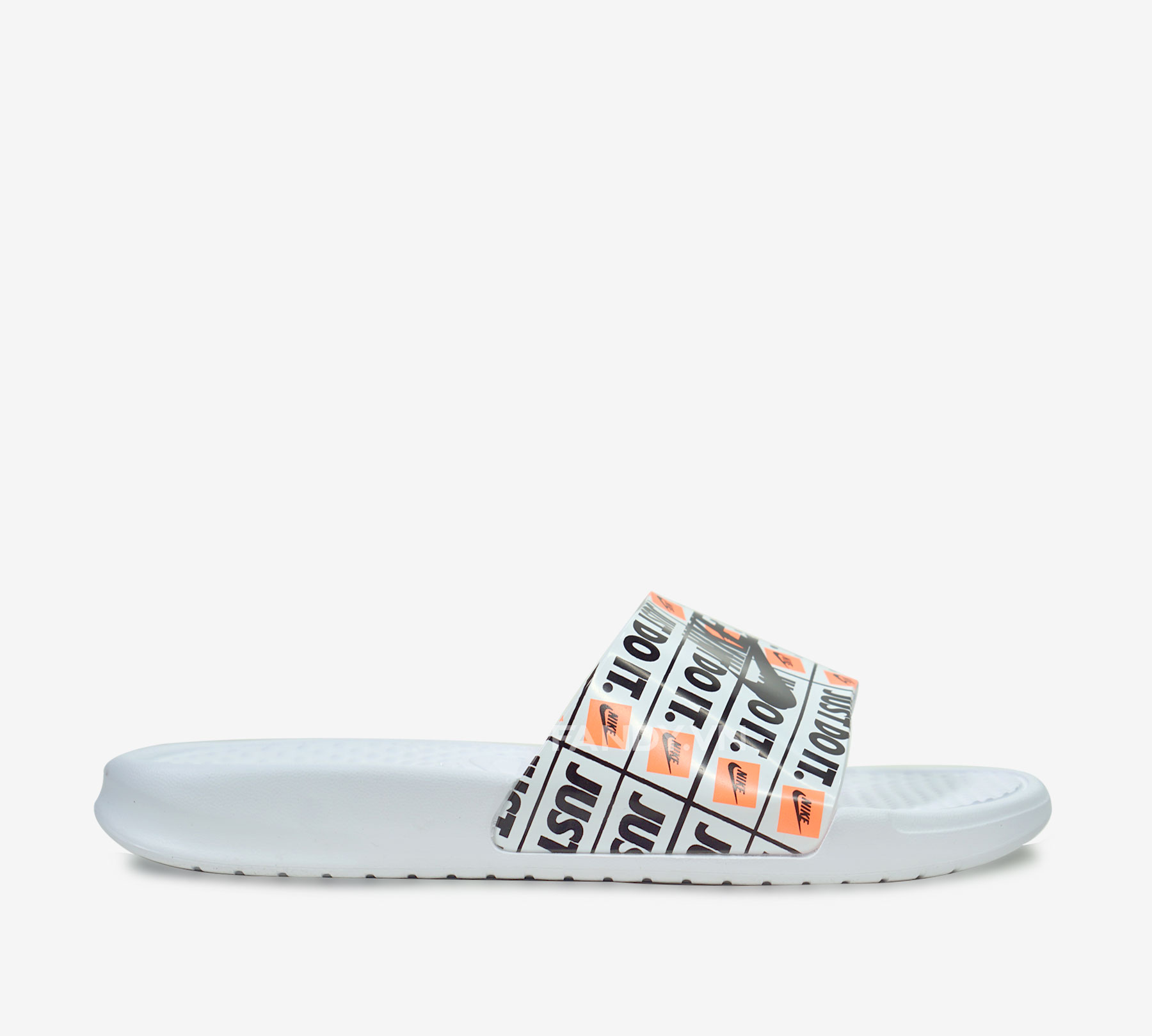 nhung doi dep nike luon duoc cac ban tre ca tinh lua chon.10