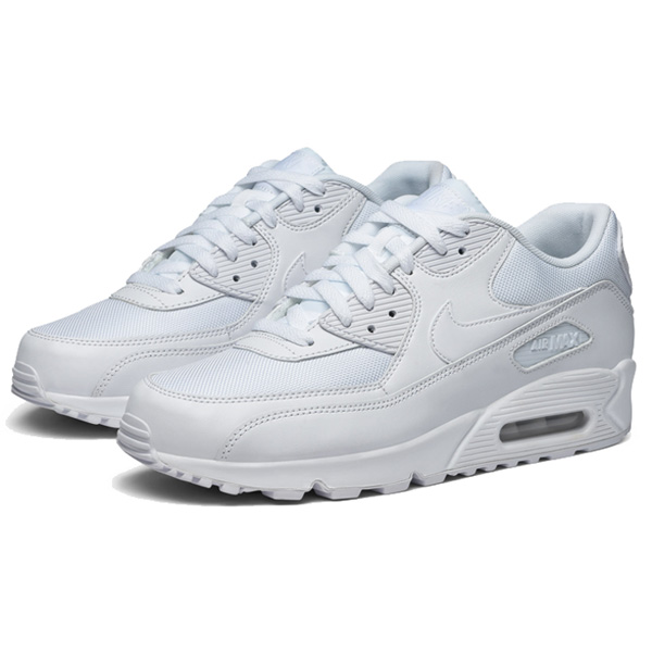 top nhung doi giay sneaker nu don tim phai dep nam 2021.12