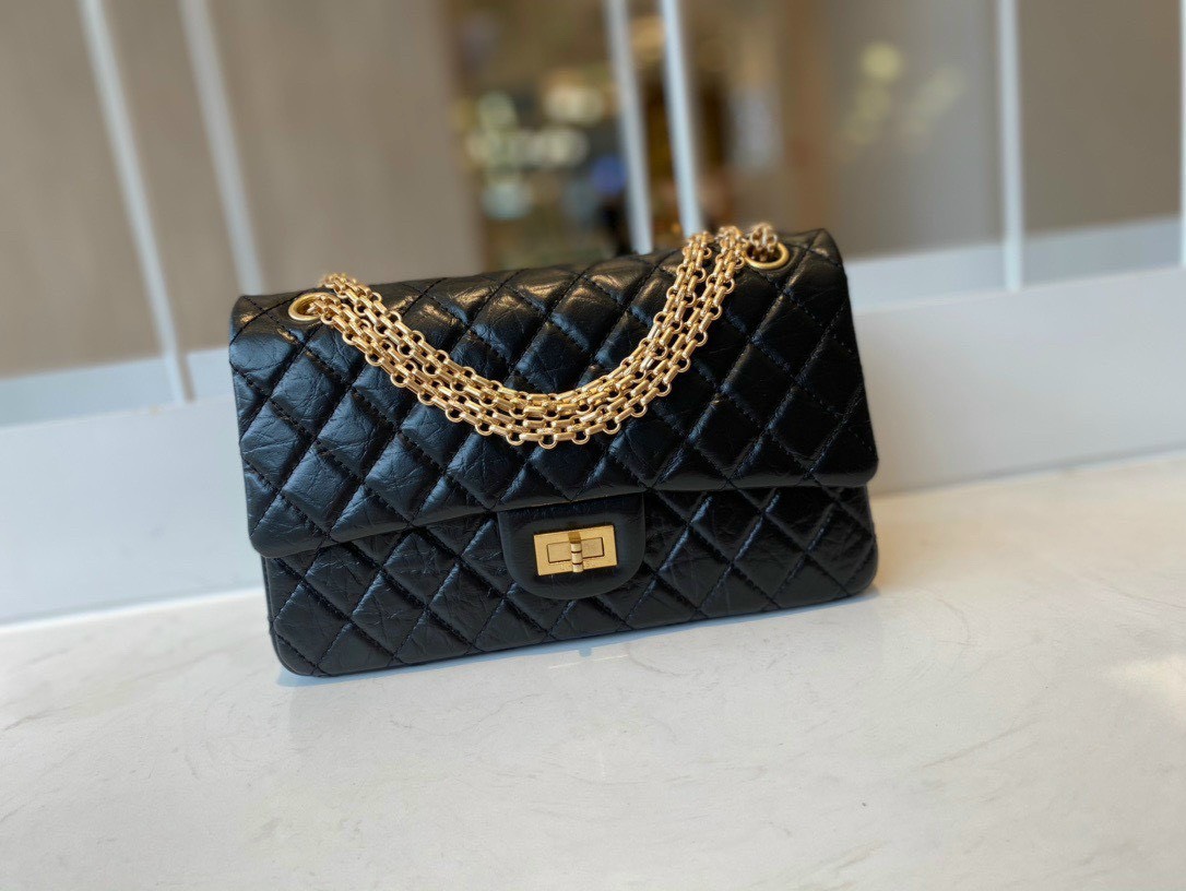 tui xach chanel classic ve dep vuot thoi gian.4