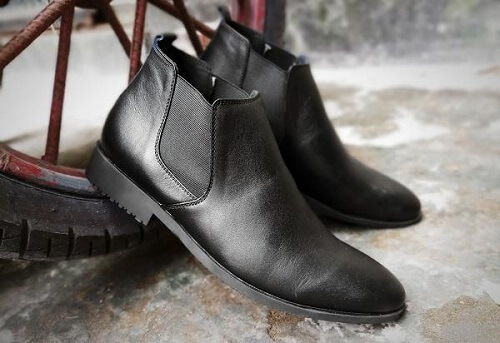 diem danh nhung doi giay boot nam hoan hao cho canh may rau.10