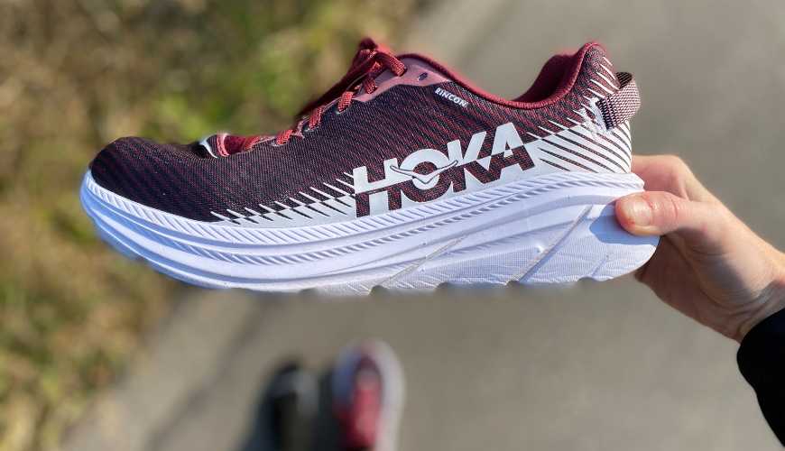 tong quan thuong hieu giay hoka one one.3