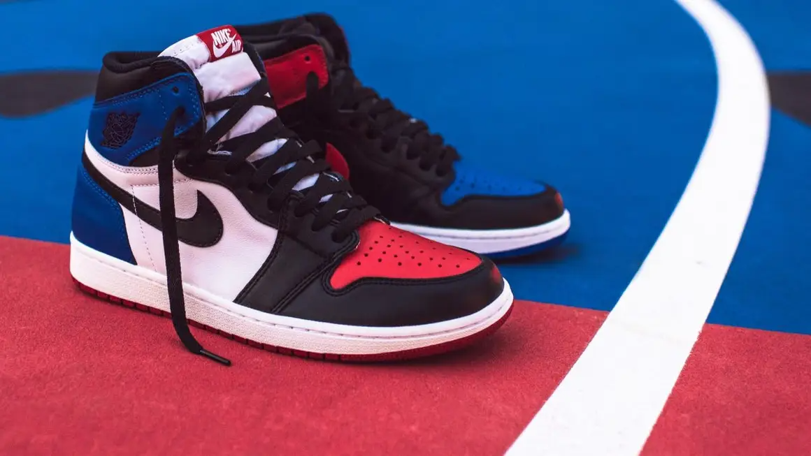 cung nhin lai nhung phoi mau dep nhat cua air jordan 1.12