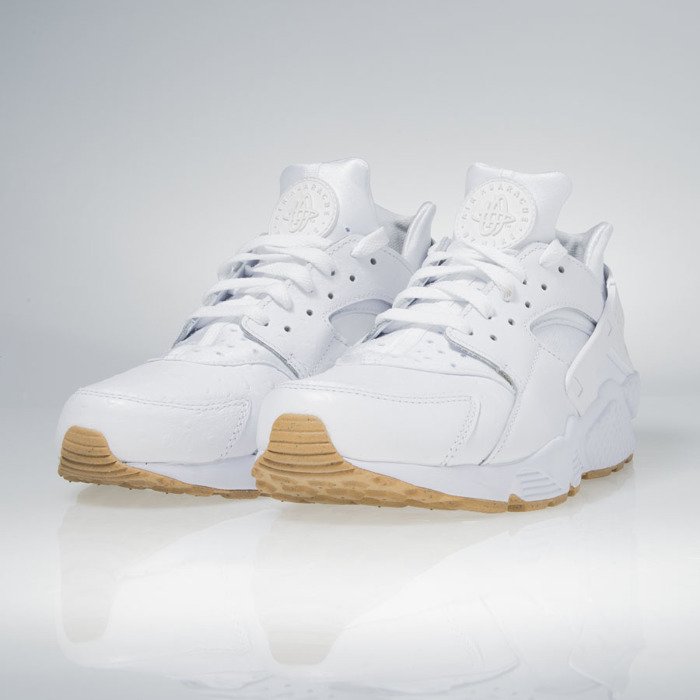 huong dan cach bao quan nhung doi giay sneaker trang luon dep nhu moi.7