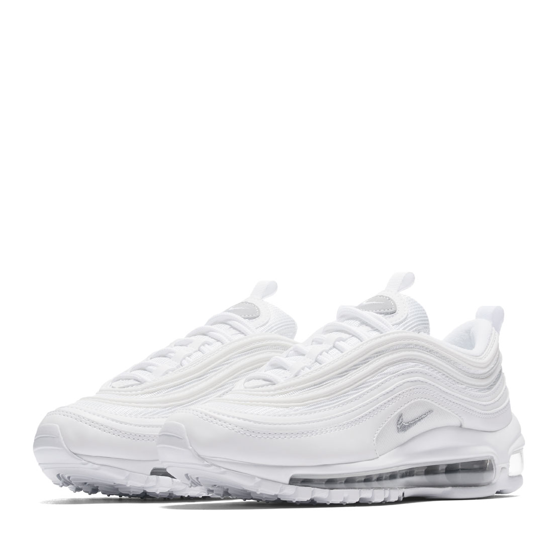 nhung doi giay sneaker nao danh cho nguoi co than hinh mum mim.6