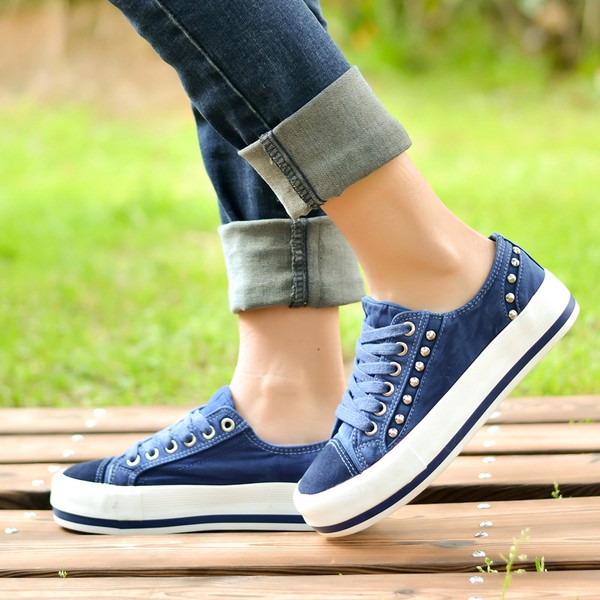 nhung doi giay vai thinh hanh nhat nam 2022.3