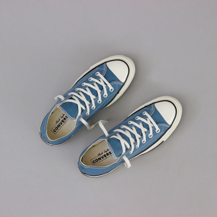 nhung doi giay vai thinh hanh nhat nam 2022.2