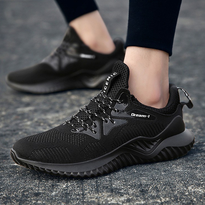 nam 2022 nen mua giay the thao mau gi de de phoi do.5