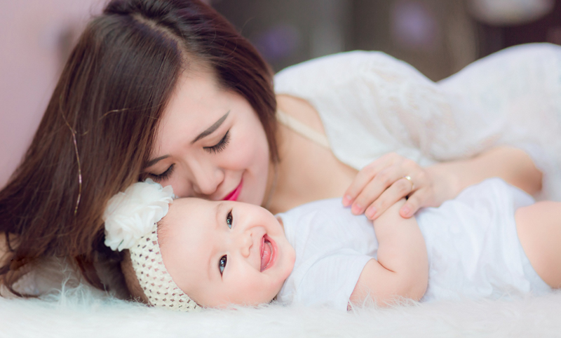 Mẹ và bé 