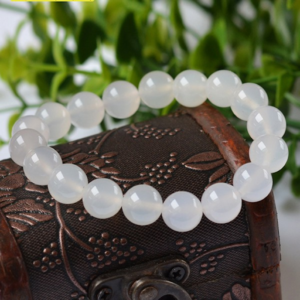 vòng tay phong thủy