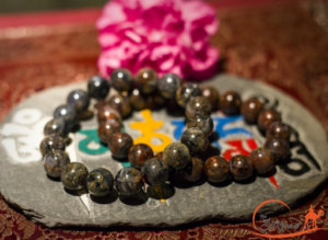 vòng tay phong thủy