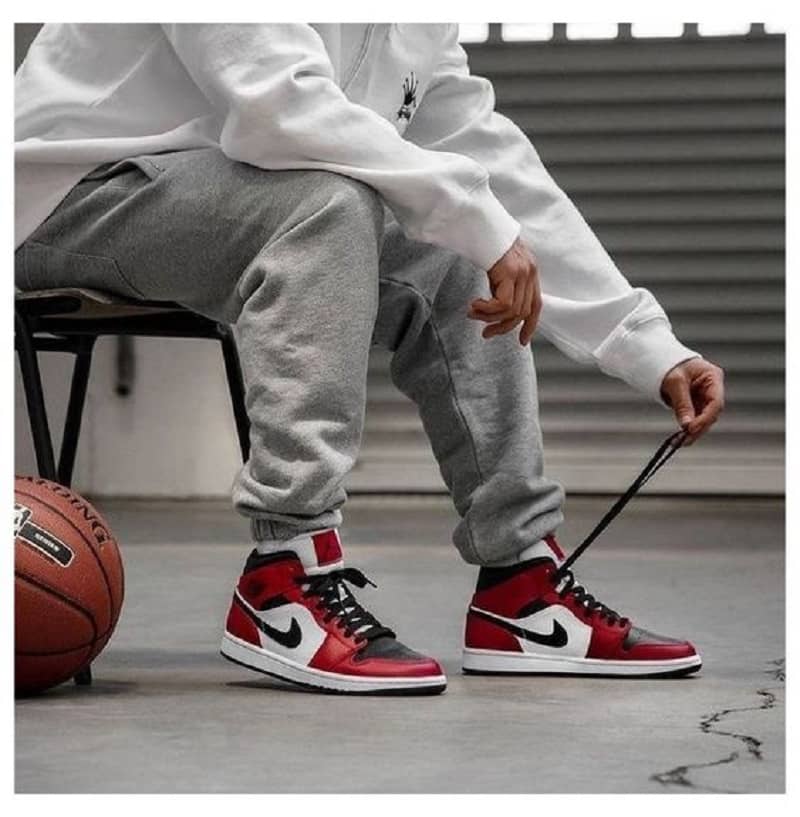 phong cach linh hoat cho phai manh khi phoi do voi giay nike.2