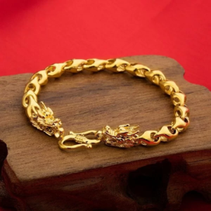 Lắc tay nam vàng 24k 2 chỉ chạm khắc hình rồng uy quyền, mang ý nghĩa phong thủy tốt