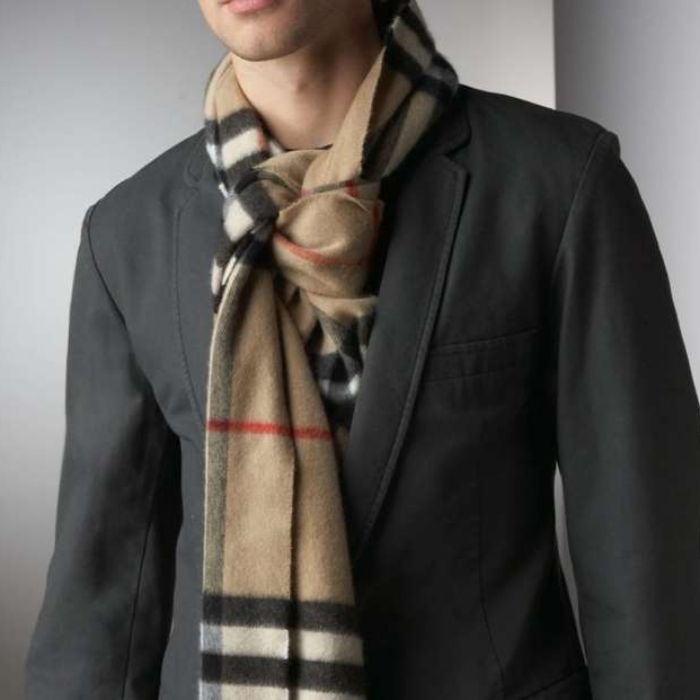 Thắt khăn kiểu Fake Knot
