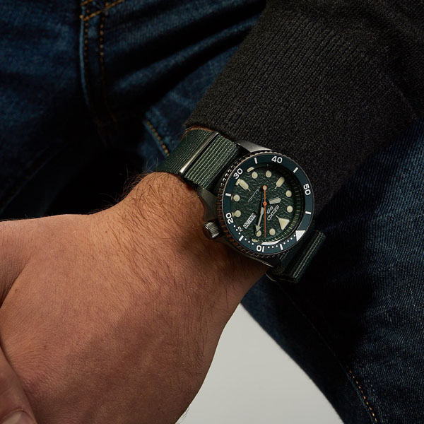 nhung loai dong ho co ban nhat danh cho phai manh hien nay.1