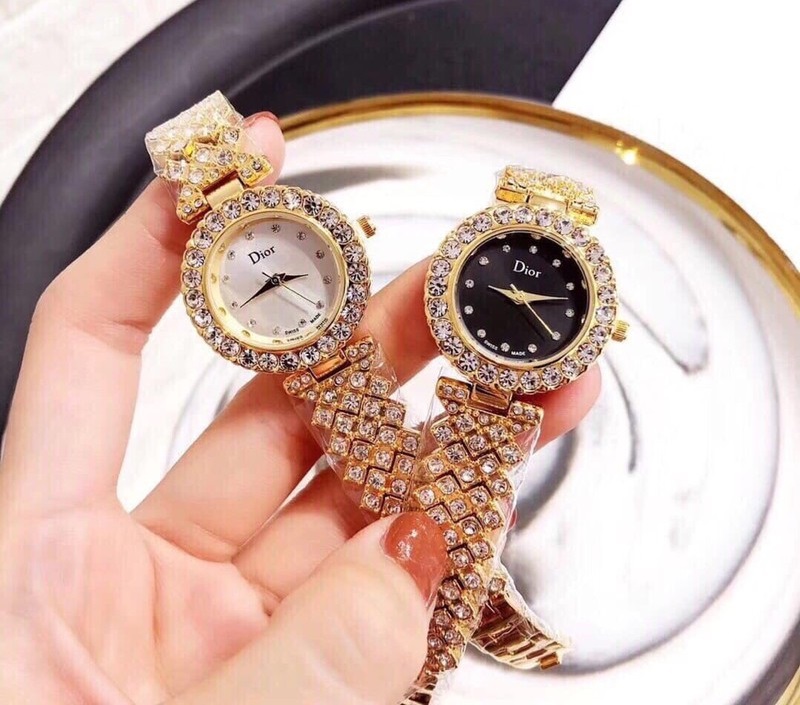 nhung ly do chi em nen so huu mot chiec dong ho dinh da cao cap.5