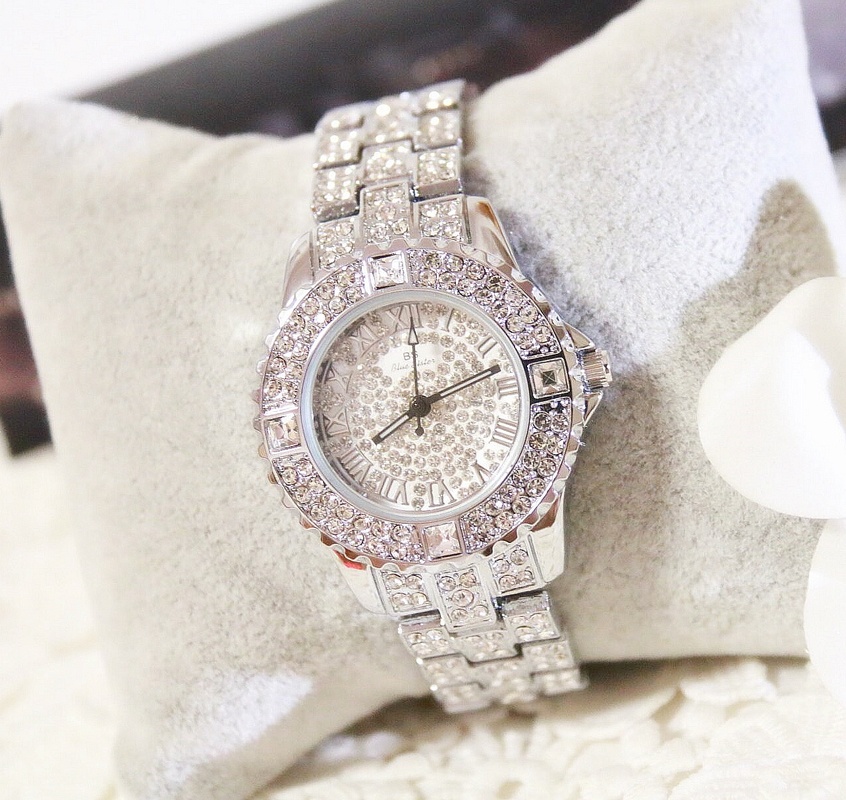 nhung ly do chi em nen so huu mot chiec dong ho dinh da cao cap.2