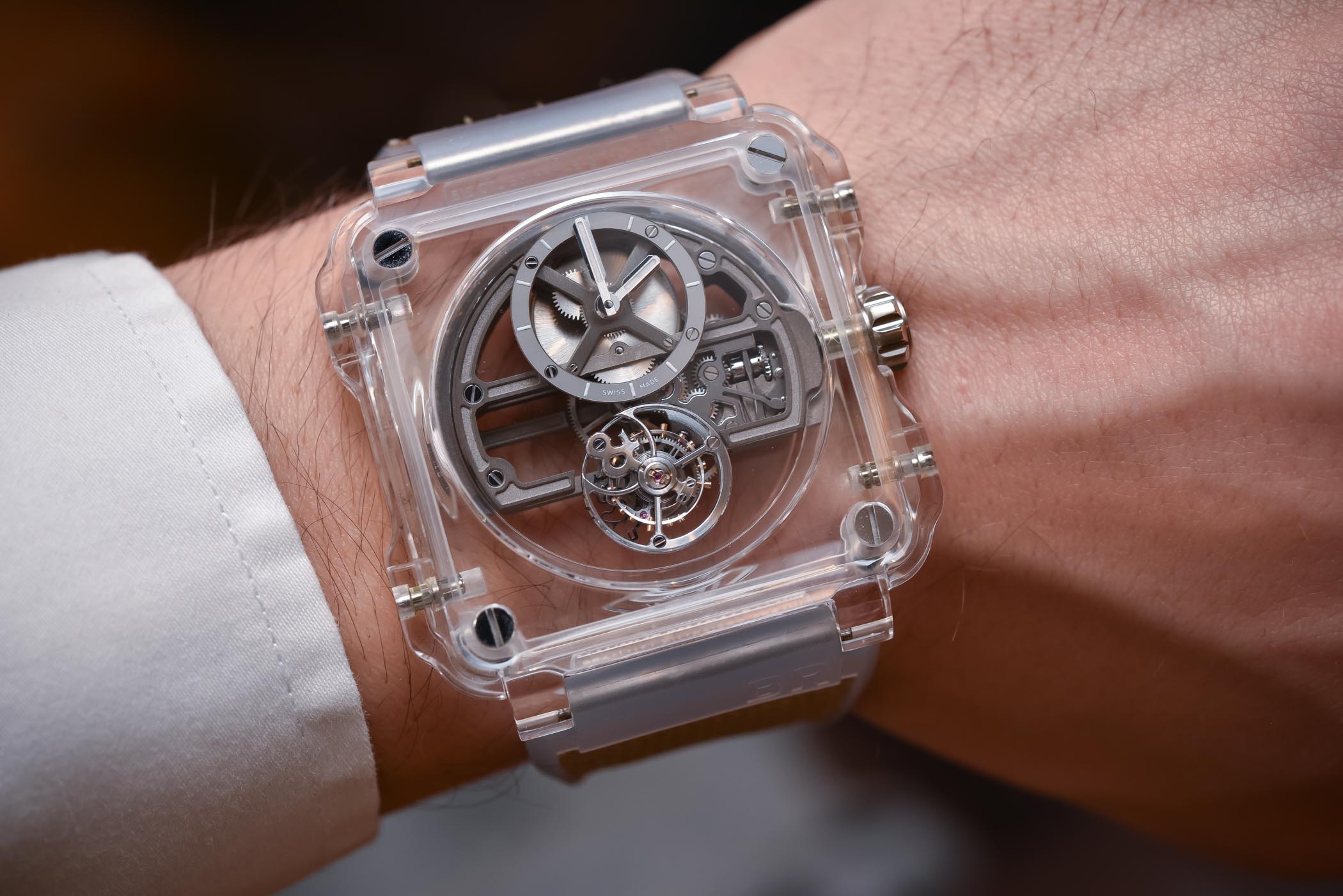 top 6 chiec dong ho lo xuong va trong suot doc dao nhat nam 2022.3