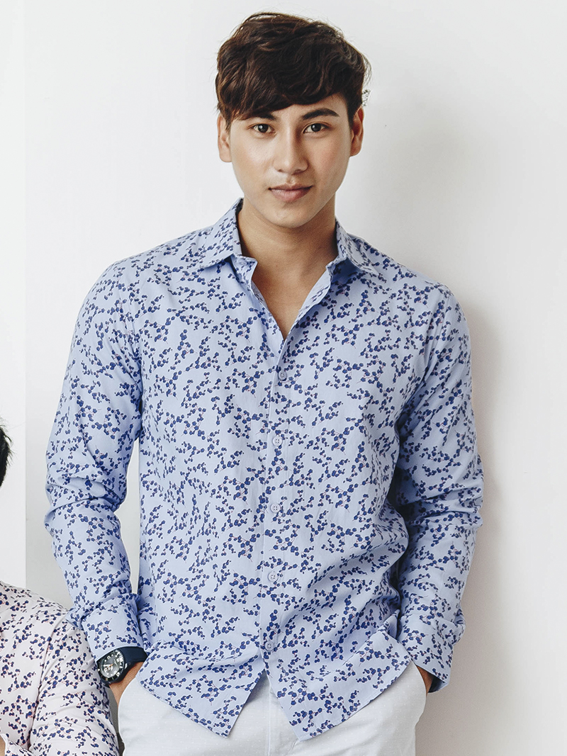 nhung kieu ao so mi nam hoa tiet hot nhat cho mua he nam nay.2