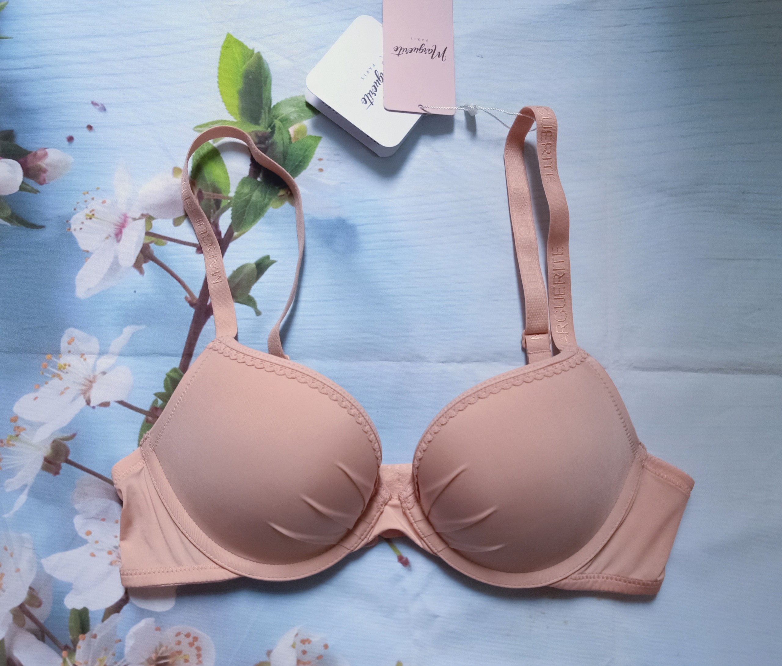 review top 3 mau do lot Phap noi tieng o Viet Nam 2