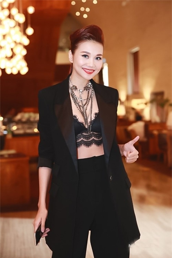 ao bra day vu khi bi mat tao suc hut cho phai nu 8
