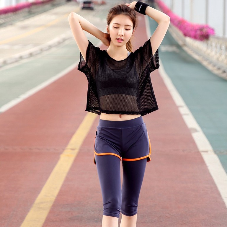 cach phoi do tinh te va lich su voi ao luoi xuyen thau.6