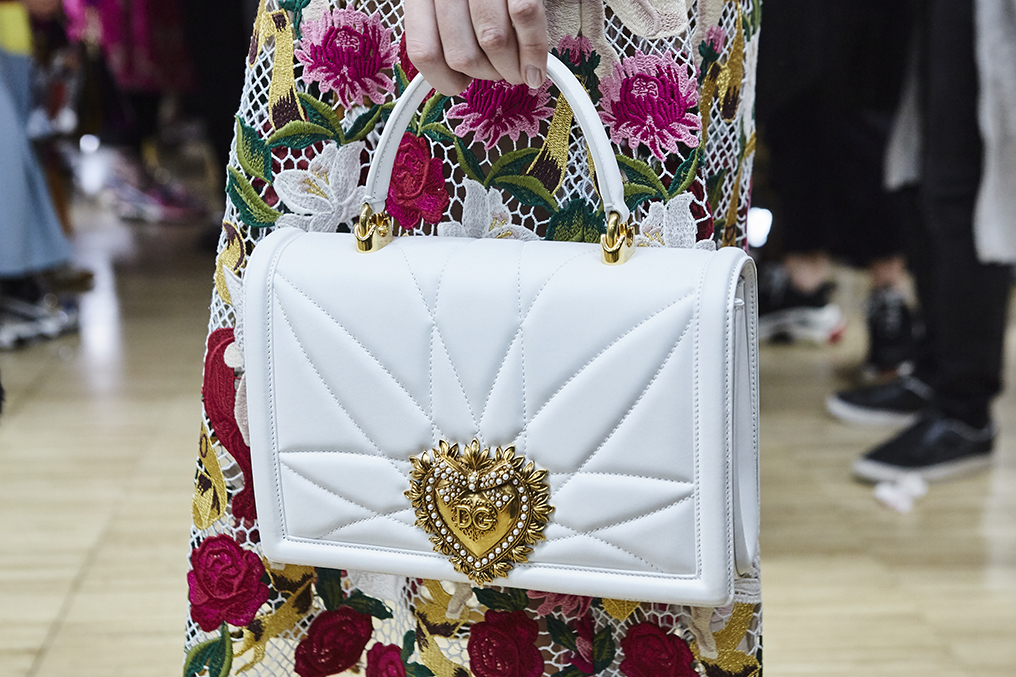 chi tiet ve chiec tui xach devotion dolce gabbana doc dao.5