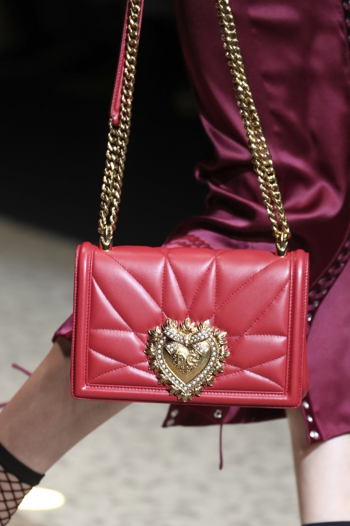 chi tiet ve chiec tui xach devotion dolce gabbana doc dao.4