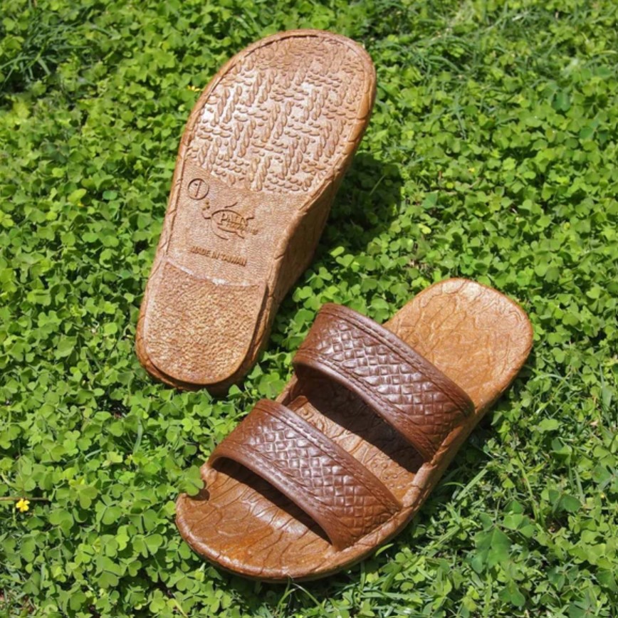 top nhung kieu dang sandals nam cuc chat va thoang mat 2022.3