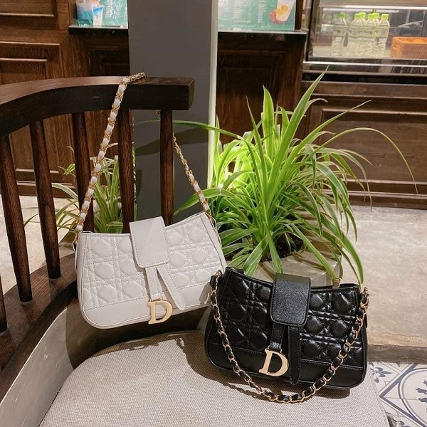 top 8 dia chi ban tui xach giay dep vi da balo kinh mat dong ho cao cap tai quy nhon binh dinh.6