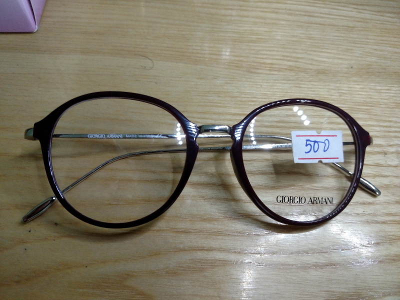 top4 dia chi ban kinh mat giay dep vi da balo tui xach dep nhat dien bien.5