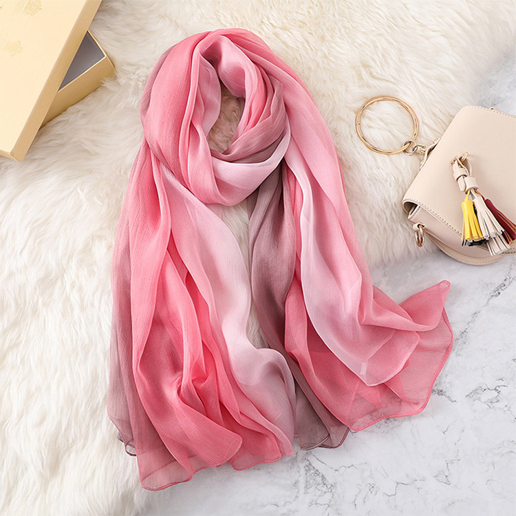 top phu kien hoan hao cho mua he danh cho nang theo duoi phong cach phap.2