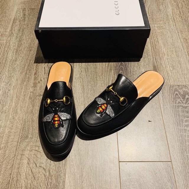 nhung mau giay hang hieu gucci hua hen tro thanh hot trend cua nam 2022.2