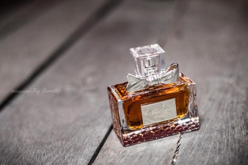 lich su Miss Dior Le Parfum 1